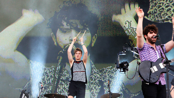 lollapalooza-foals-rodrigo-sp-20130331-80-size-598