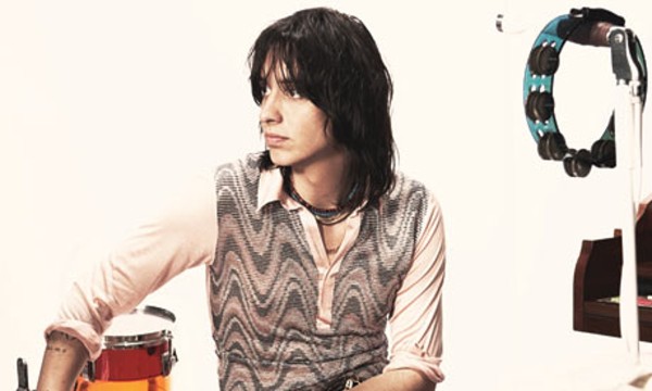 Julian-Casablancas-drums-001